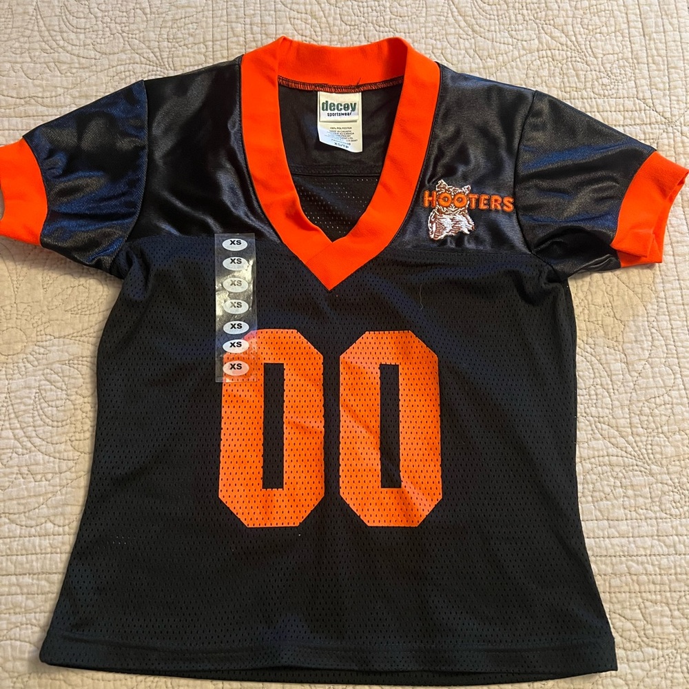Hooters Womens Black and Orange V-Neck Jersey